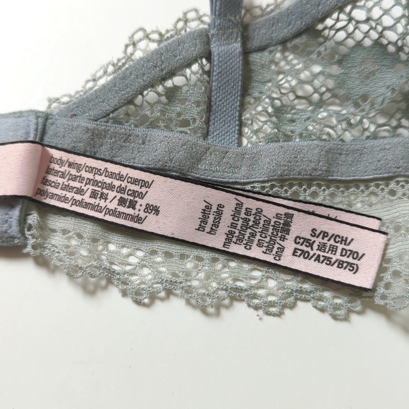 Victoria's Secret Semi Sheer Floral Lace & Mesh Unlined Bralette Dusty Blue S - Picture 12 of 12